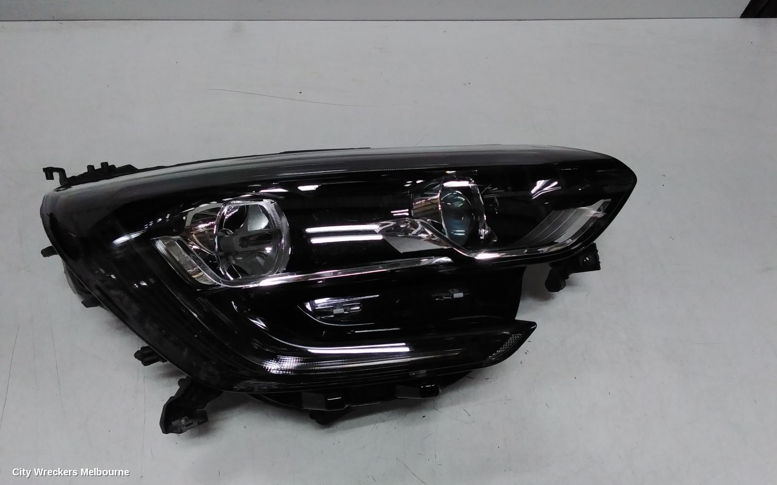 RENAULT MEGANE RIGHT HEADLAMP, BFB/KFB, HATCH/WAGON, 06/2016 - 02/2020