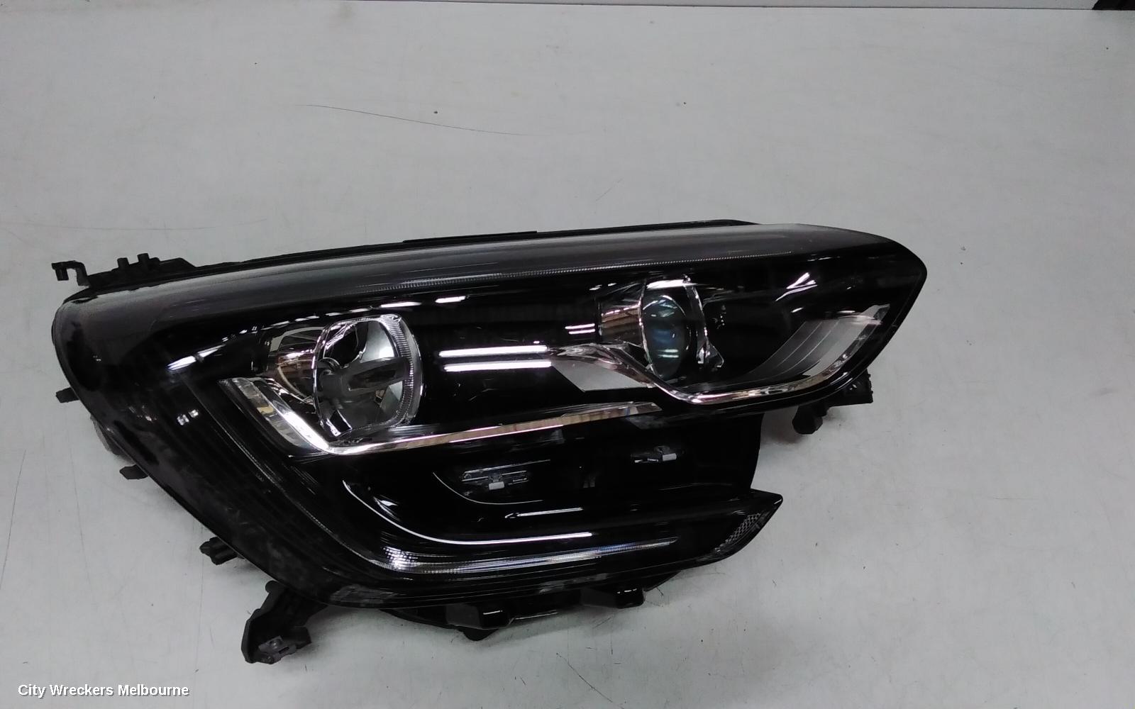 RENAULT MEGANE RIGHT HEADLAMP, BFB/KFB, HATCH/WAGON, 06/2016 - 02/2020