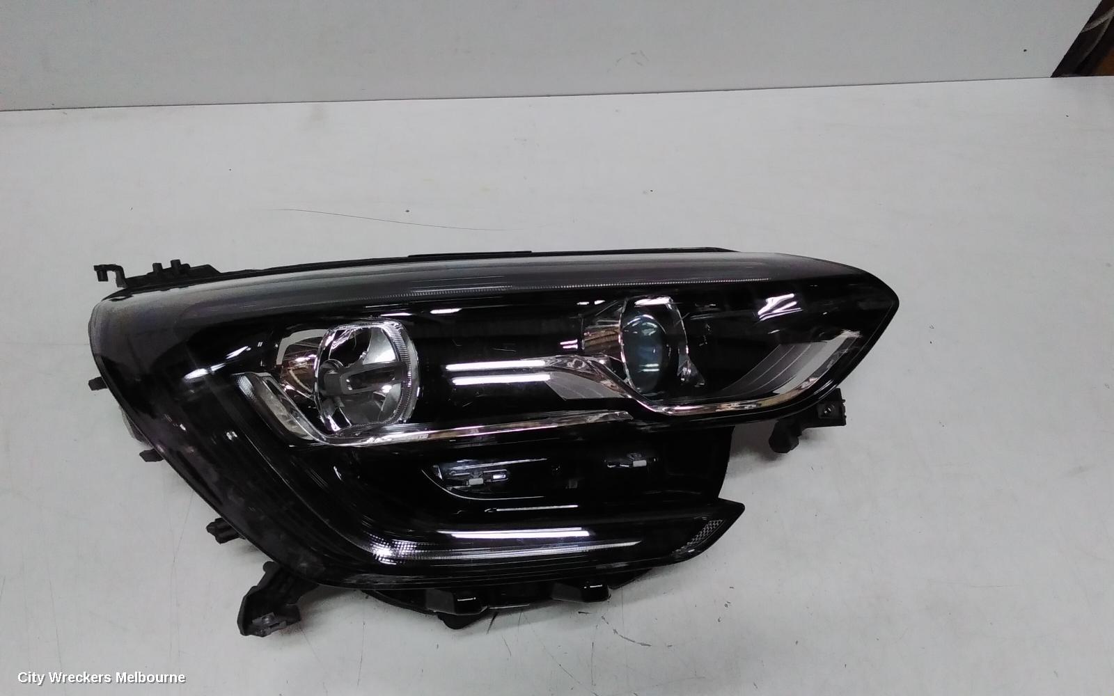 RENAULT MEGANE RIGHT HEADLAMP, BFB/KFB, HATCH/WAGON, 06/2016 - 02/2020