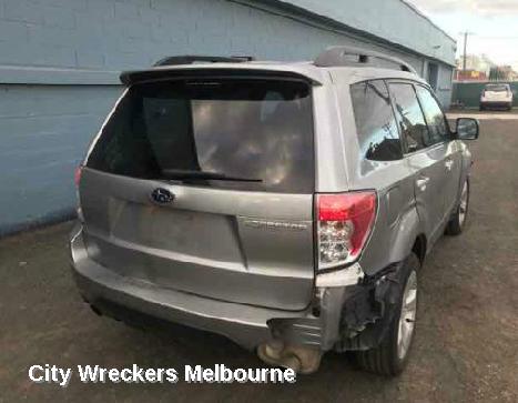 SUBARU FORESTER LEFT GUARD, SH, W/ REPEATER TYPE, 02/2008 - 12/2012