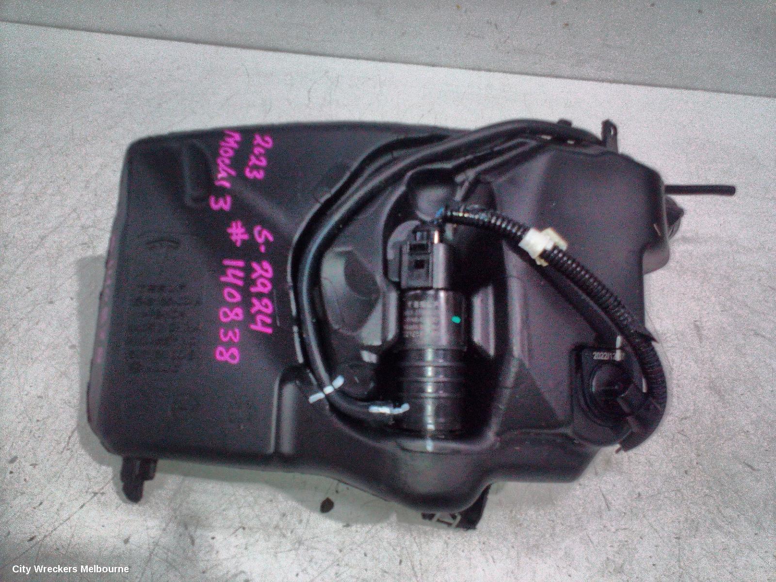 TESLA MODEL 3 WASHER BOTTLE, 1ST GEN, 06/2019 ONWARDS