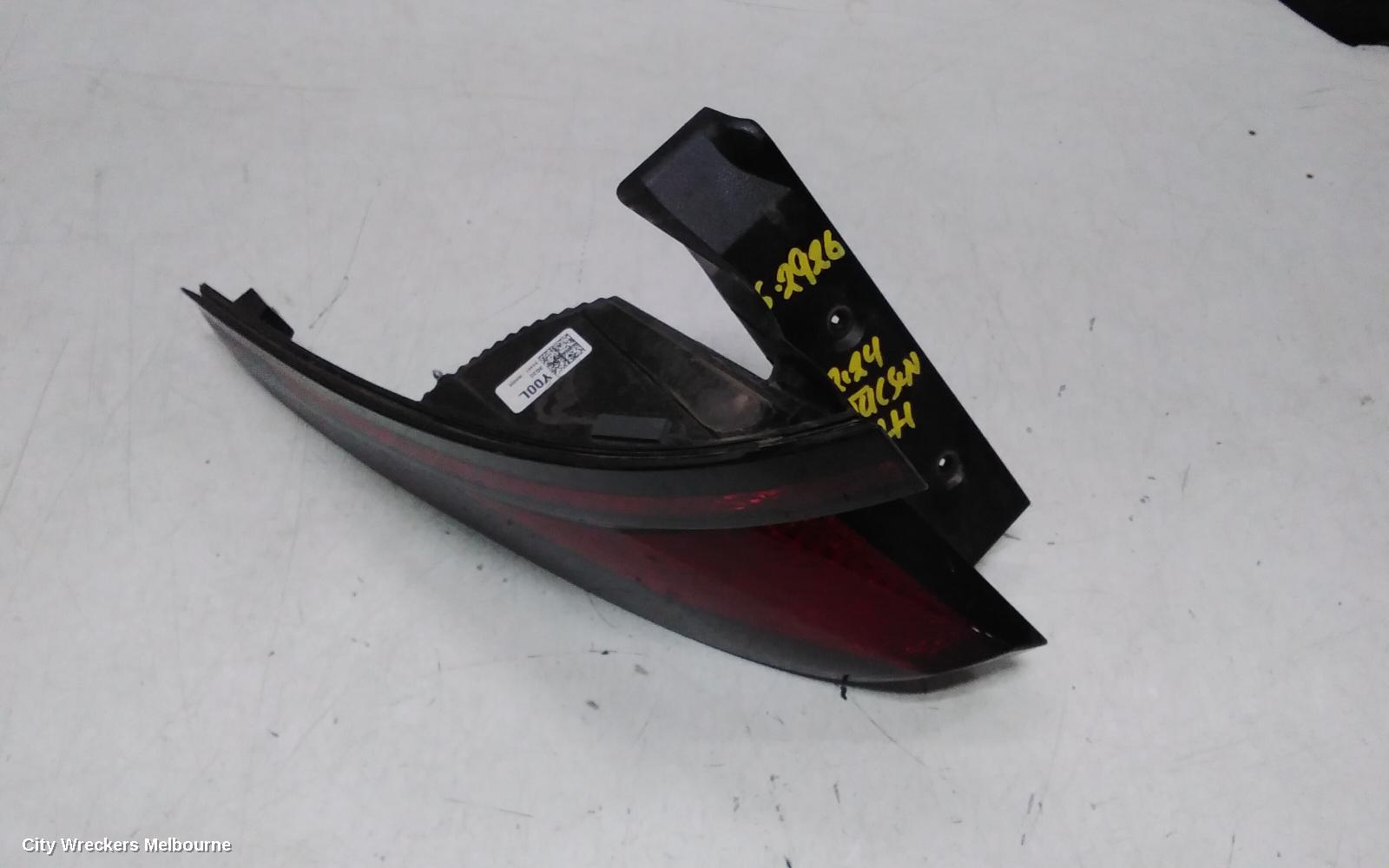 HYUNDAI TUCSON LEFT TAILLIGHT, NX4, IN BODY, W/ HALOGEN TYPE, 02/2021 - 01/2024