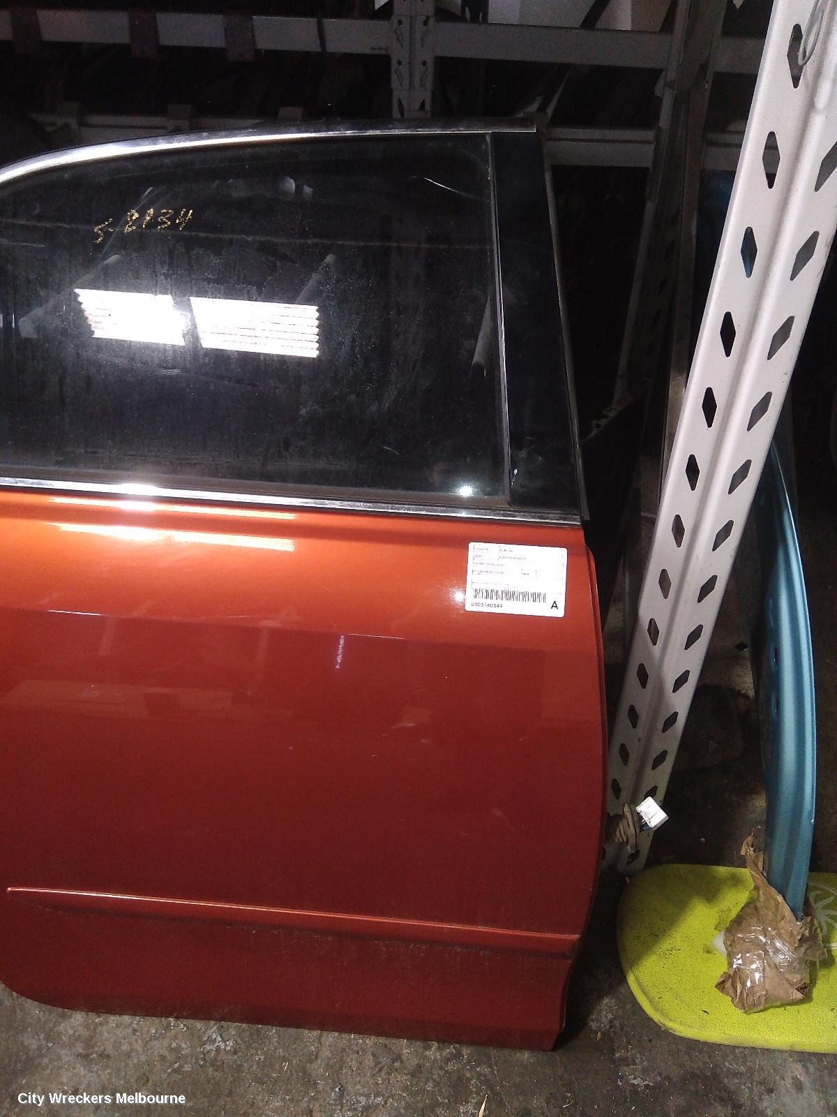 TOYOTA AURION RIGHT REAR DOOR, GSV40R, 10/2006 - 08/2009