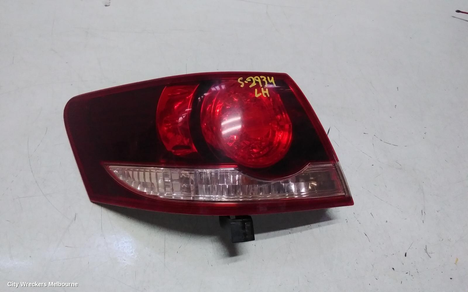 TOYOTA AURION LEFT TAILLIGHT, GSV40R, SPORTIVO SX6/ZR6, 10/2006 - 08/2009