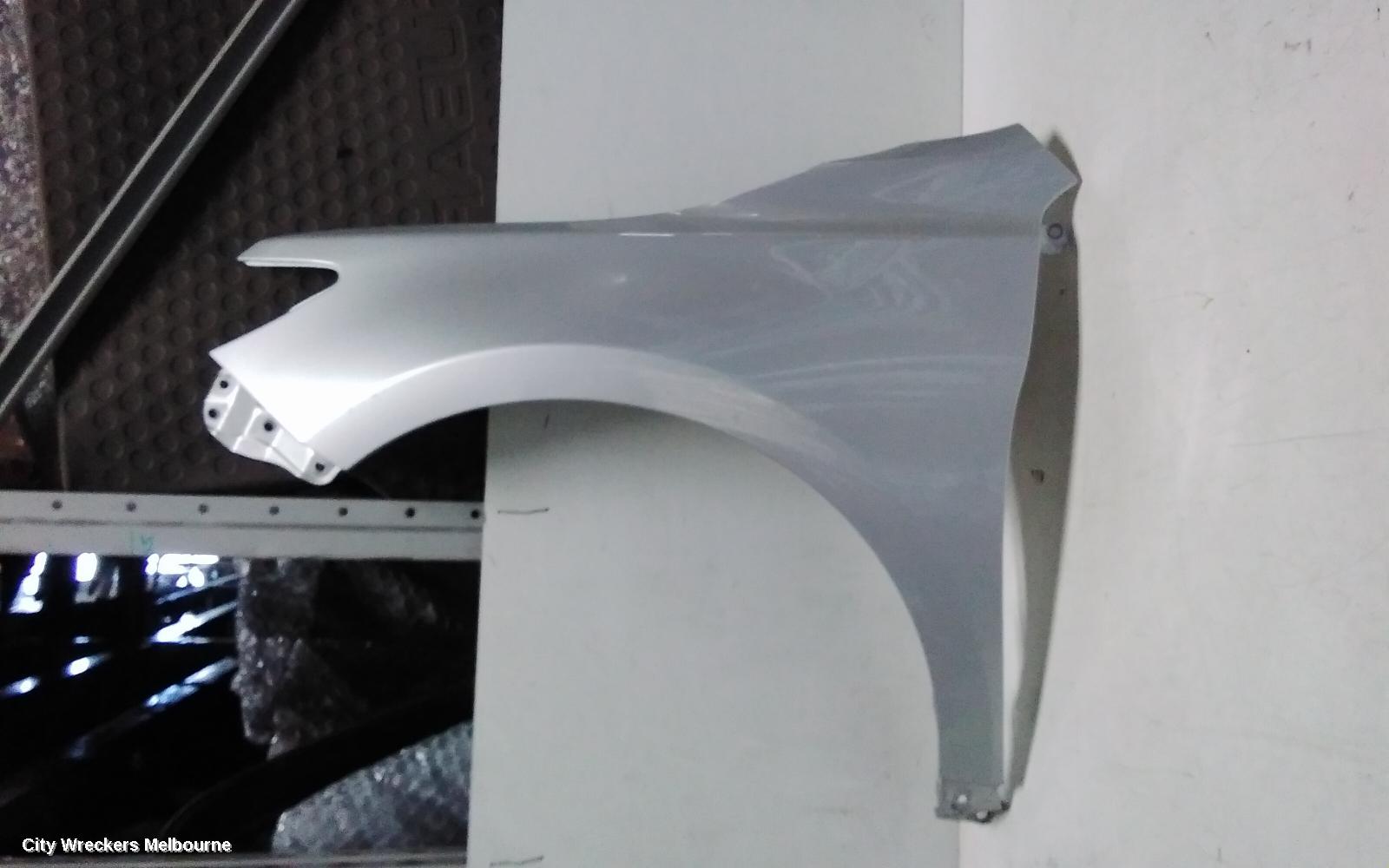 TOYOTA CAMRY LEFT GUARD, ASV50/AVV50, 04/2015 - 10/2017