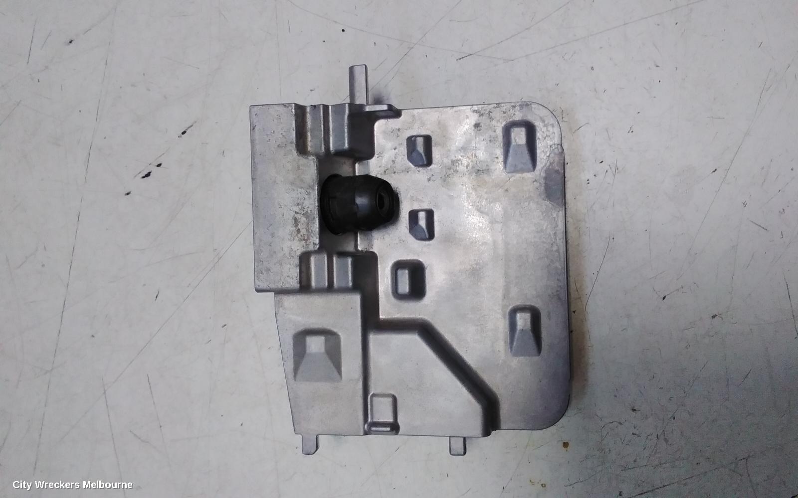 TOYOTA COROLLA CROSS REVERSE CAMERA, XG10, FRONT RADAR SENSOR (WINDSCREEN MOUNTED), 01/2022 ONWARDS