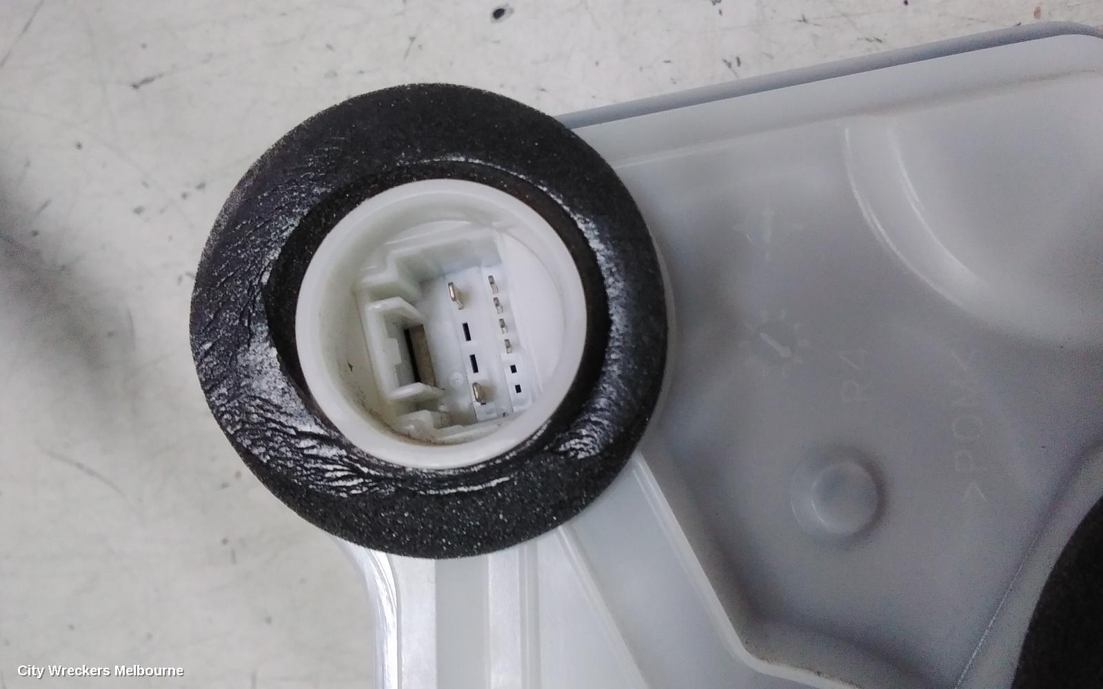 TOYOTA COROLLA CROSS DOOR/BOOT/GATE LOCK, XG10, RIGHT FRONT DOOR LOCK, 01/2022 ONWARDS