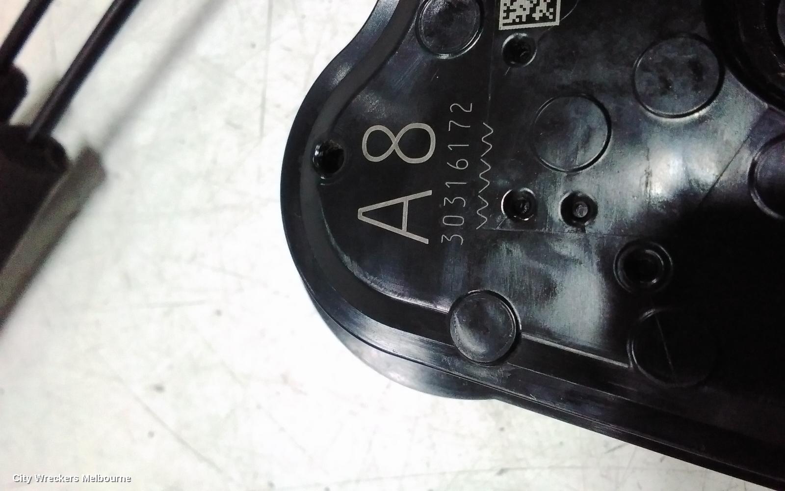 TOYOTA COROLLA CROSS DOOR/BOOT/GATE LOCK, XG10, RIGHT FRONT DOOR LOCK, 01/2022 ONWARDS