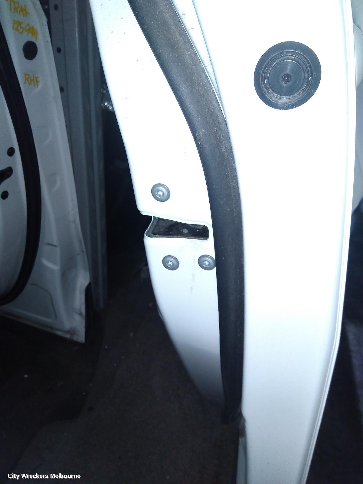 TOYOTA COROLLA CROSS DOOR/BOOT/GATE LOCK, XG10, RIGHT REAR DOOR LOCK, 01/2022 ONWARDS