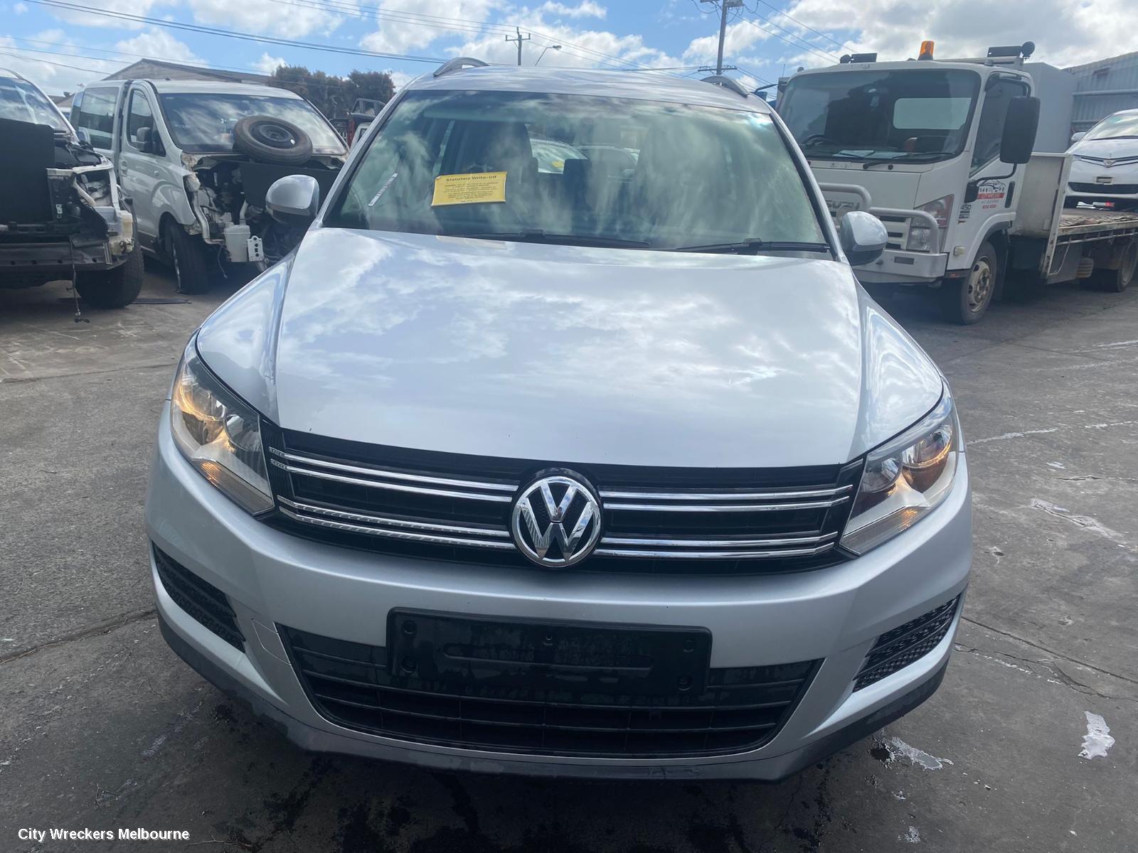VOLKSWAGEN TIGUAN A/C COMPRESSOR, 5N, PETROL, DENSO BRAND (7SEU17C), 05/2008 - 08/2016