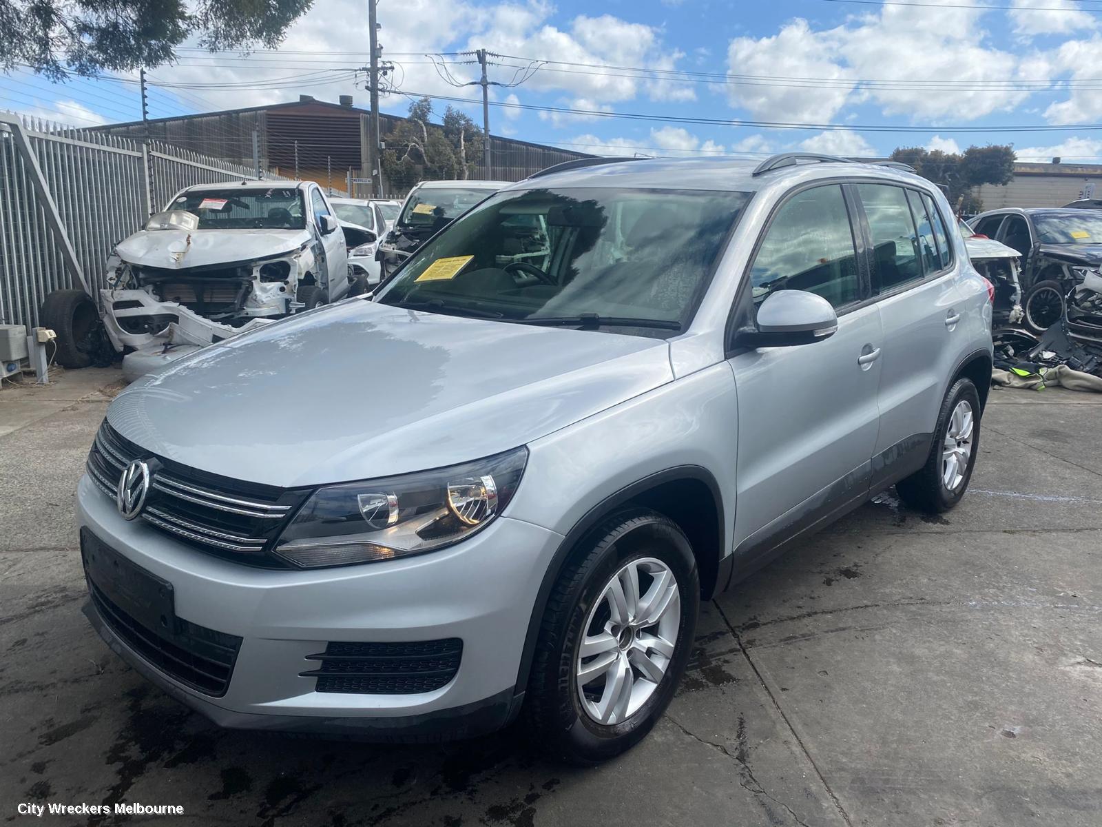VOLKSWAGEN TIGUAN A/C COMPRESSOR, 5N, PETROL, DENSO BRAND (7SEU17C), 05/2008 - 08/2016