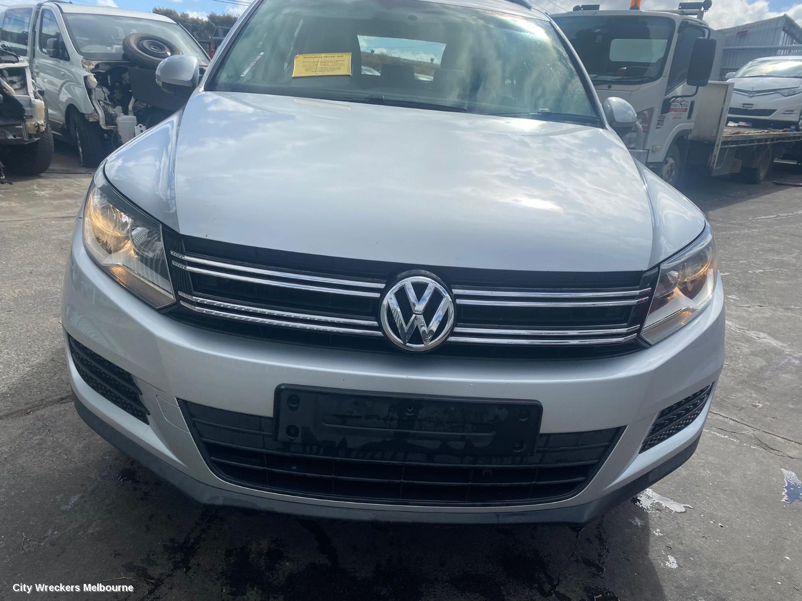VOLKSWAGEN TIGUAN A/C COMPRESSOR, 5N, PETROL, DENSO BRAND (7SEU17C), 05/2008 - 08/2016