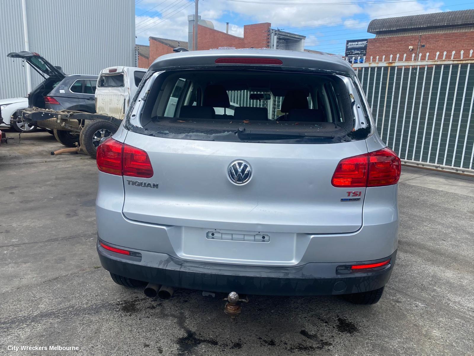 VOLKSWAGEN TIGUAN A/C COMPRESSOR, 5N, PETROL, DENSO BRAND (7SEU17C), 05/2008 - 08/2016
