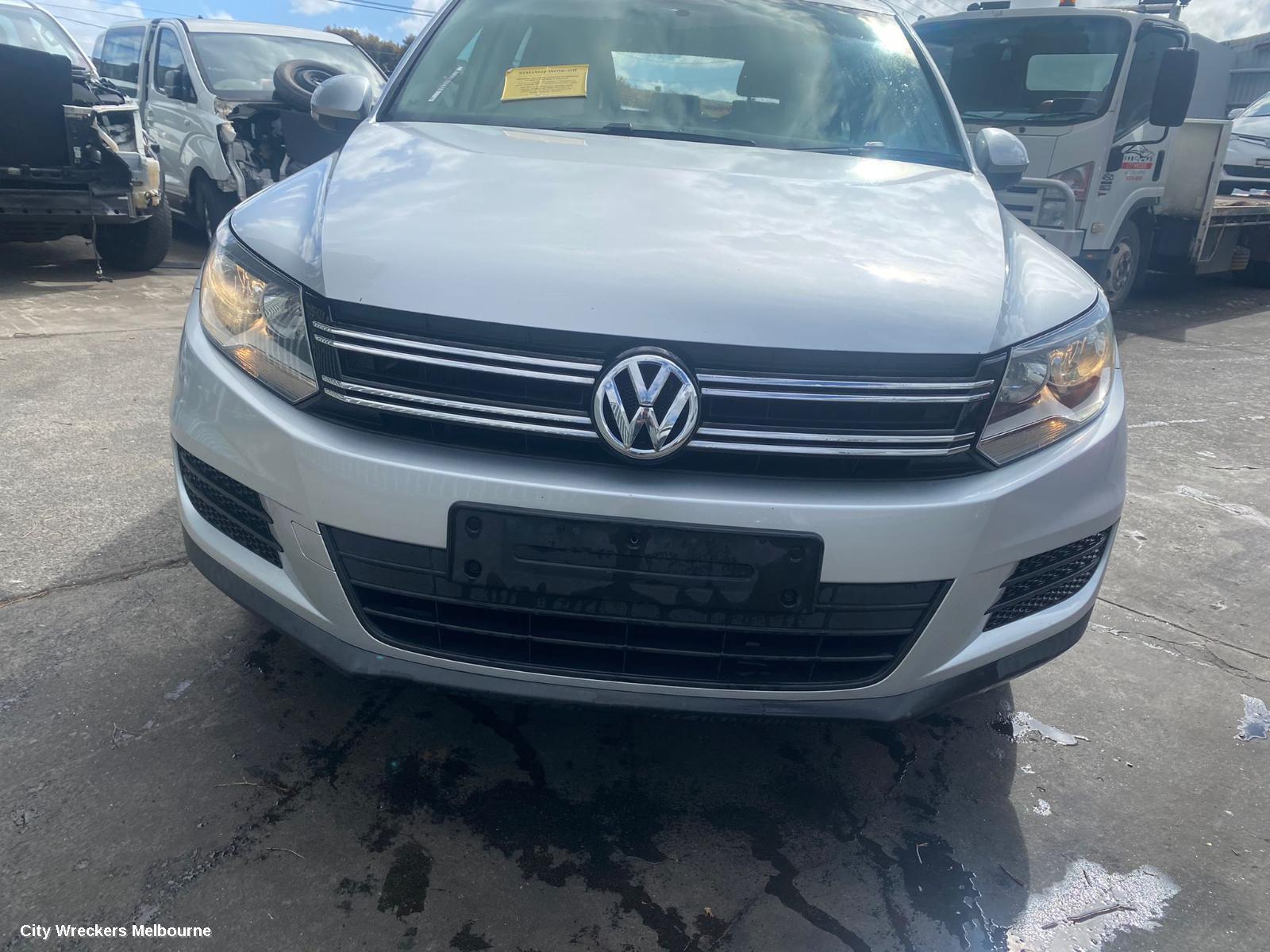 VOLKSWAGEN TIGUAN A/C COMPRESSOR, 5N, PETROL, DENSO BRAND (7SEU17C), 05/2008 - 08/2016