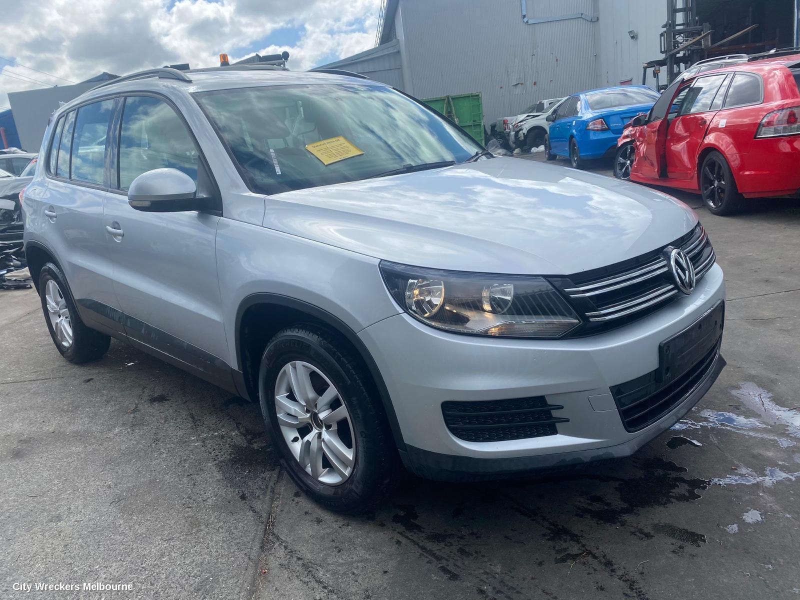 VOLKSWAGEN TIGUAN A/C COMPRESSOR, 5N, PETROL, DENSO BRAND (7SEU17C), 05/2008 - 08/2016
