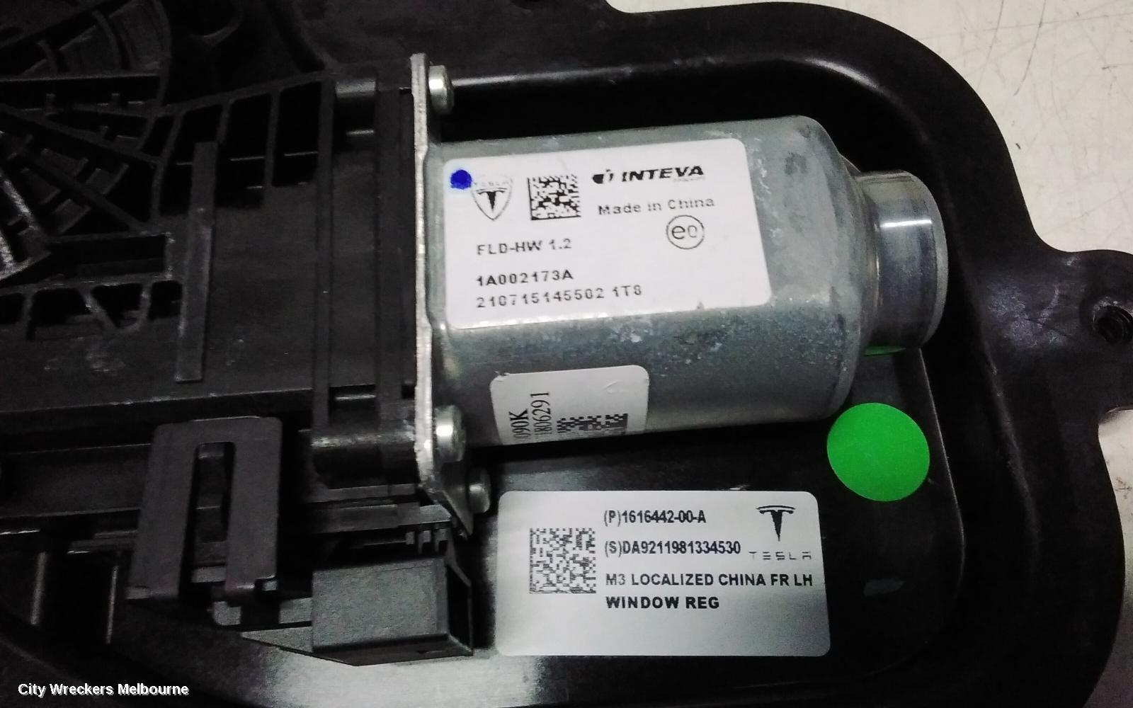 TESLA MODEL 3 LEFT FRONT WINDOW REG/MOTOR, 1ST GEN, 06/2019 ONWARDS