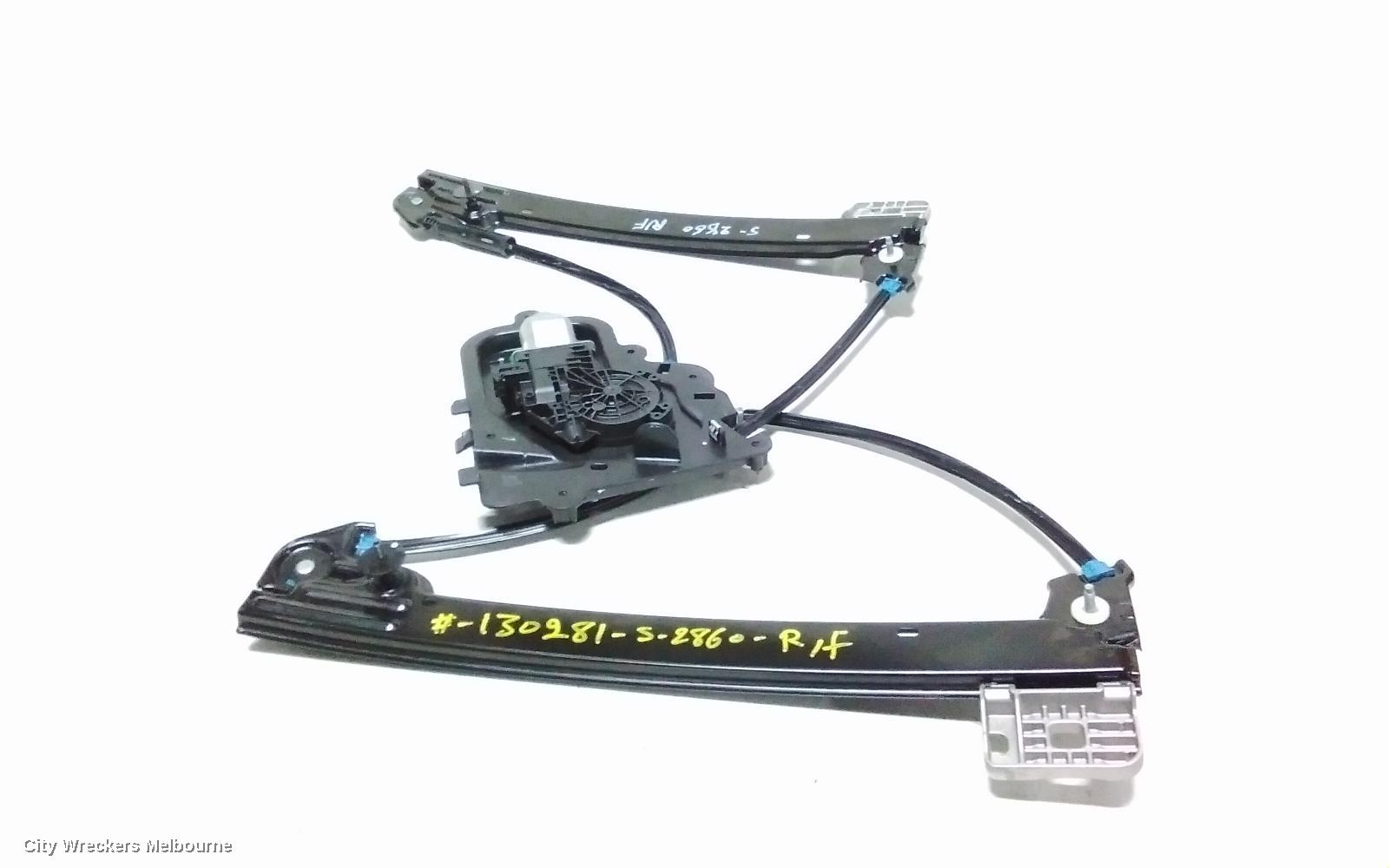 TESLA MODEL 3 RIGHT FRONT WINDOW REG/MOTOR, 1ST GEN, 06/2019 ONWARDS