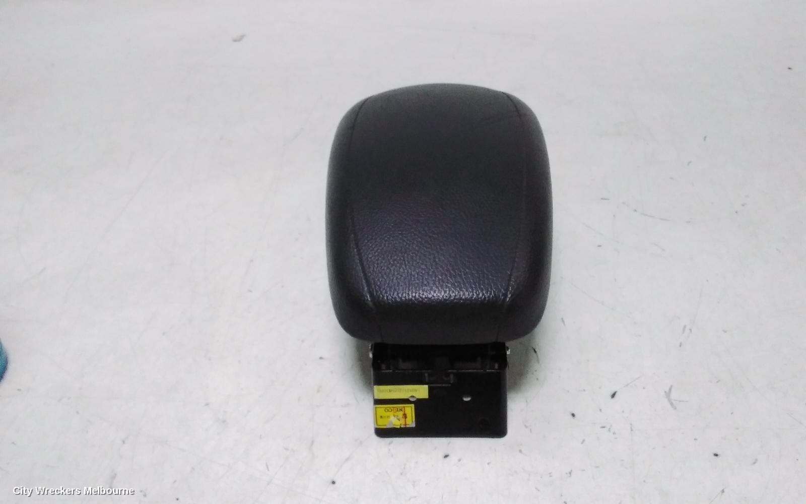 HYUNDAI VELOSTER CONSOLE, FS, CONSOLE LID ONLY, 02/2012 - 02/2018