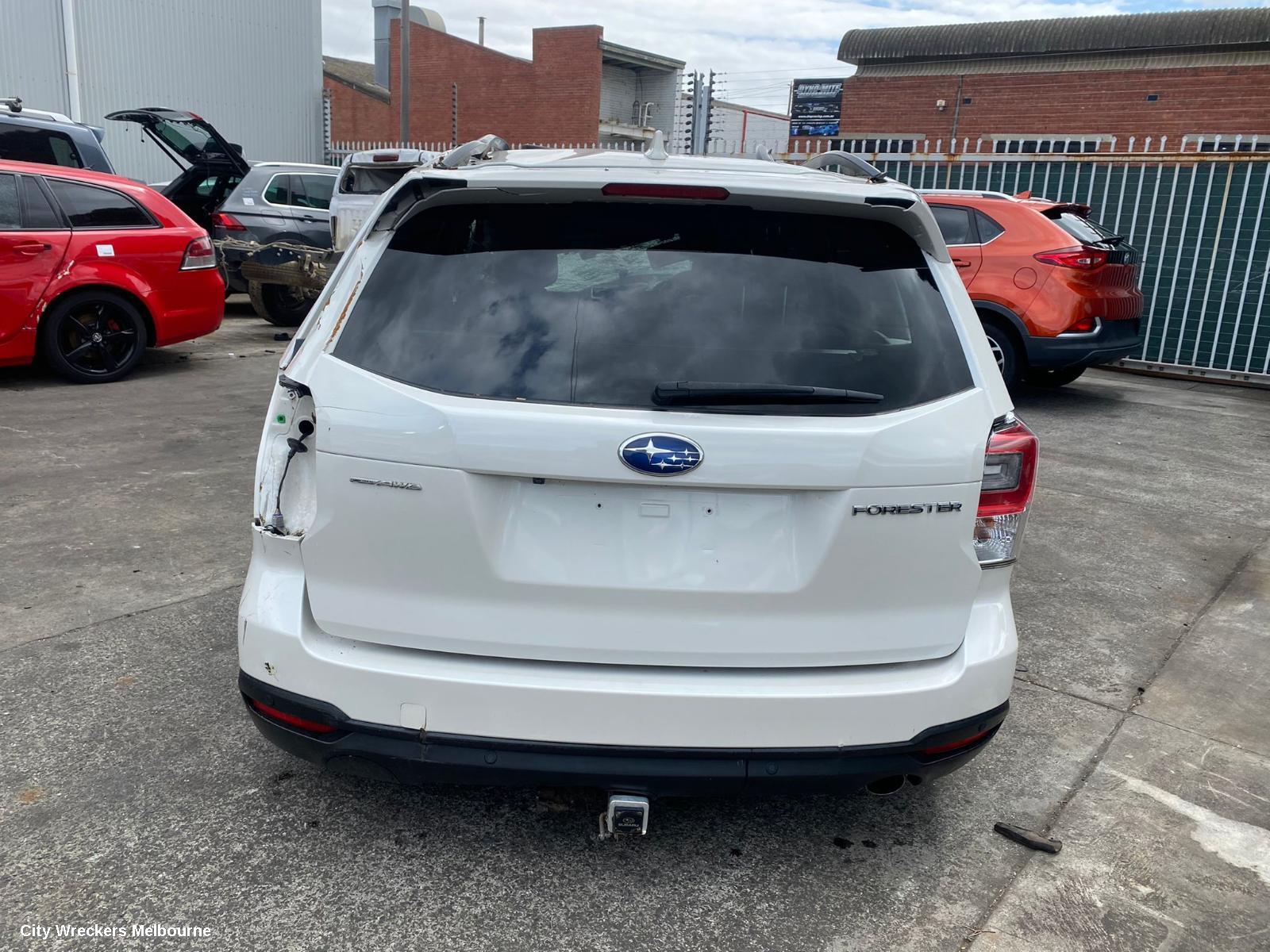 SUBARU FORESTER REVERSE CAMERA, REVERSE CAMERA, SJ, 01/2013 - 08/2018