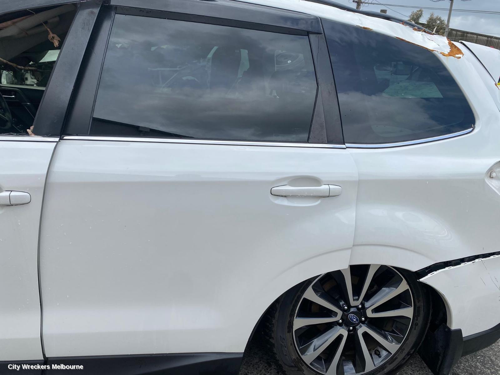 SUBARU FORESTER REVERSE CAMERA, REVERSE CAMERA, SJ, 01/2013 - 08/2018