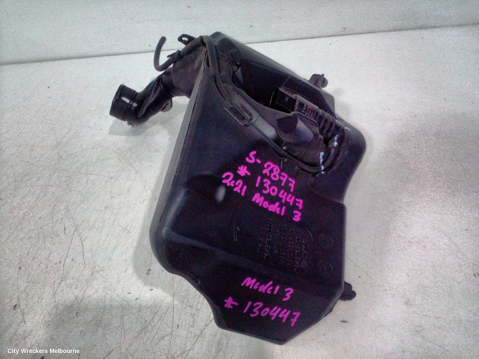 TESLA MODEL 3 WASHER BOTTLE, 1ST GEN, 06/2019 ONWARDS