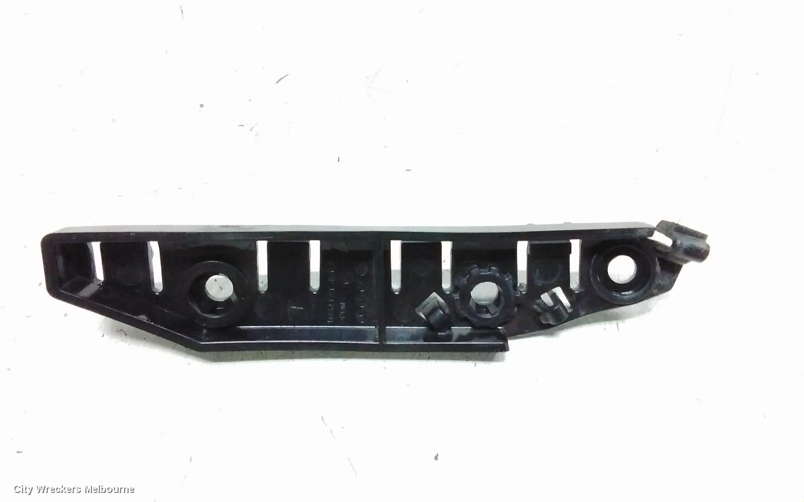 TESLA MODEL 3, 1ST GEN, 06/2019 ONWARDS, LHF BAR RETAINER: 130521