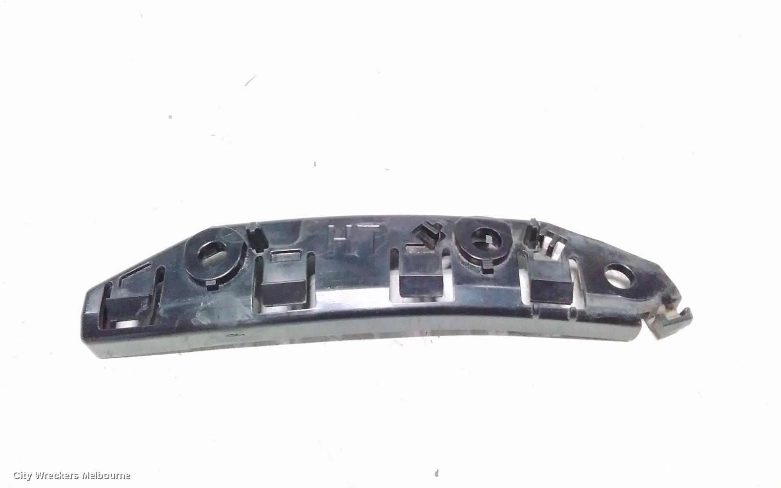 TESLA MODEL 3, 1ST GEN, 06/2019 ONWARDS, LHF BAR RETAINER: 130521