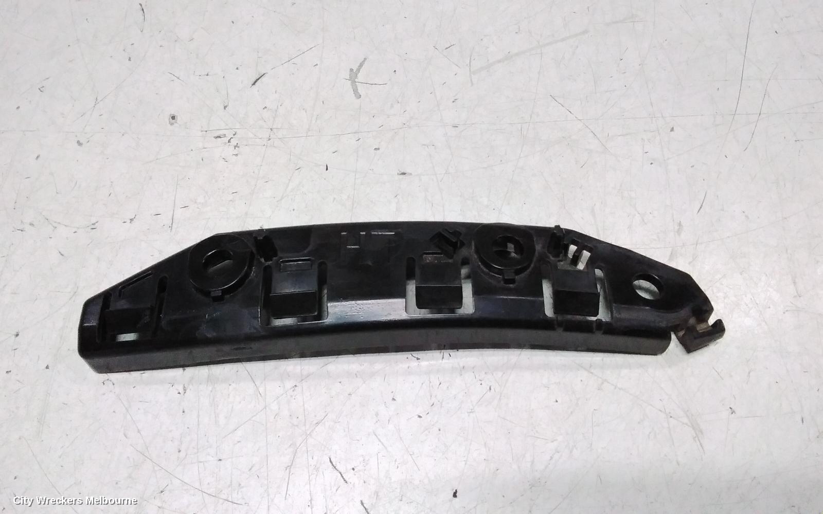 TESLA MODEL 3, 1ST GEN, 06/2019 ONWARDS, LHF BAR RETAINER: 130521