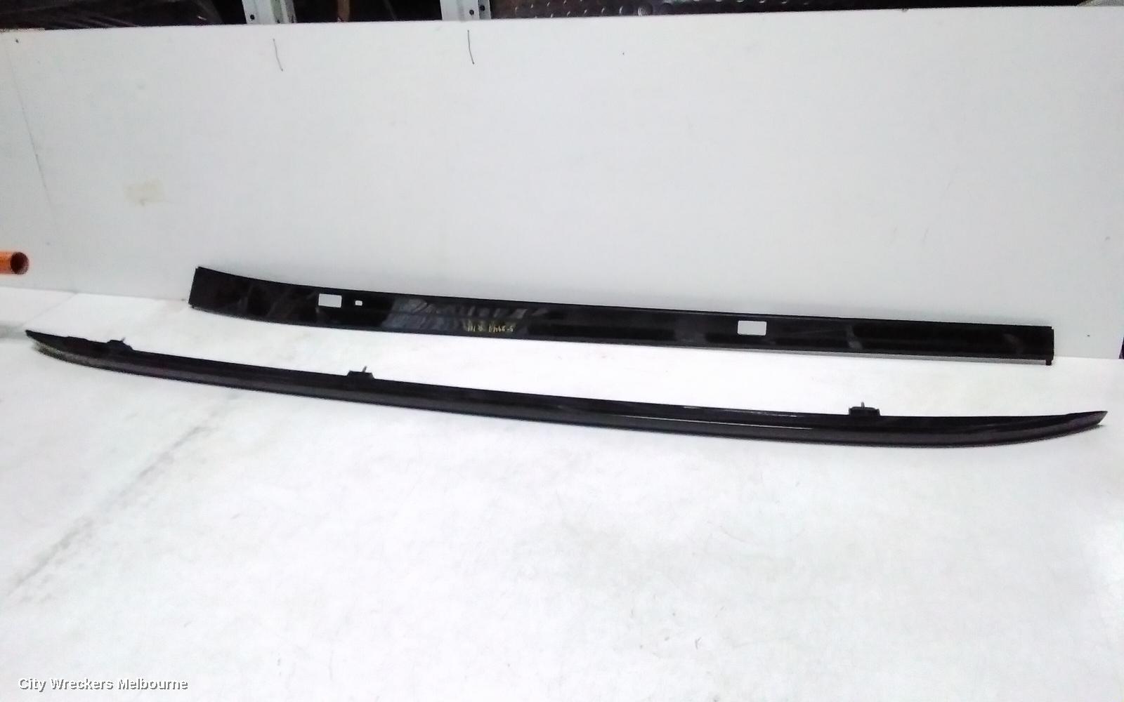 HYUNDAI TUCSON ROOF RAIL