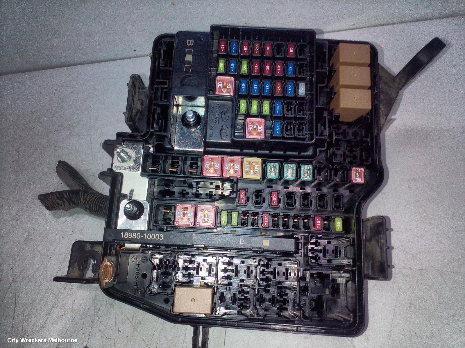 HYUNDAI TUCSON FUSE BOX, NX4, ENGINE BAY, 1.6, PETROL, NON HEV/PHEV, 02/2021 ONWARDS
