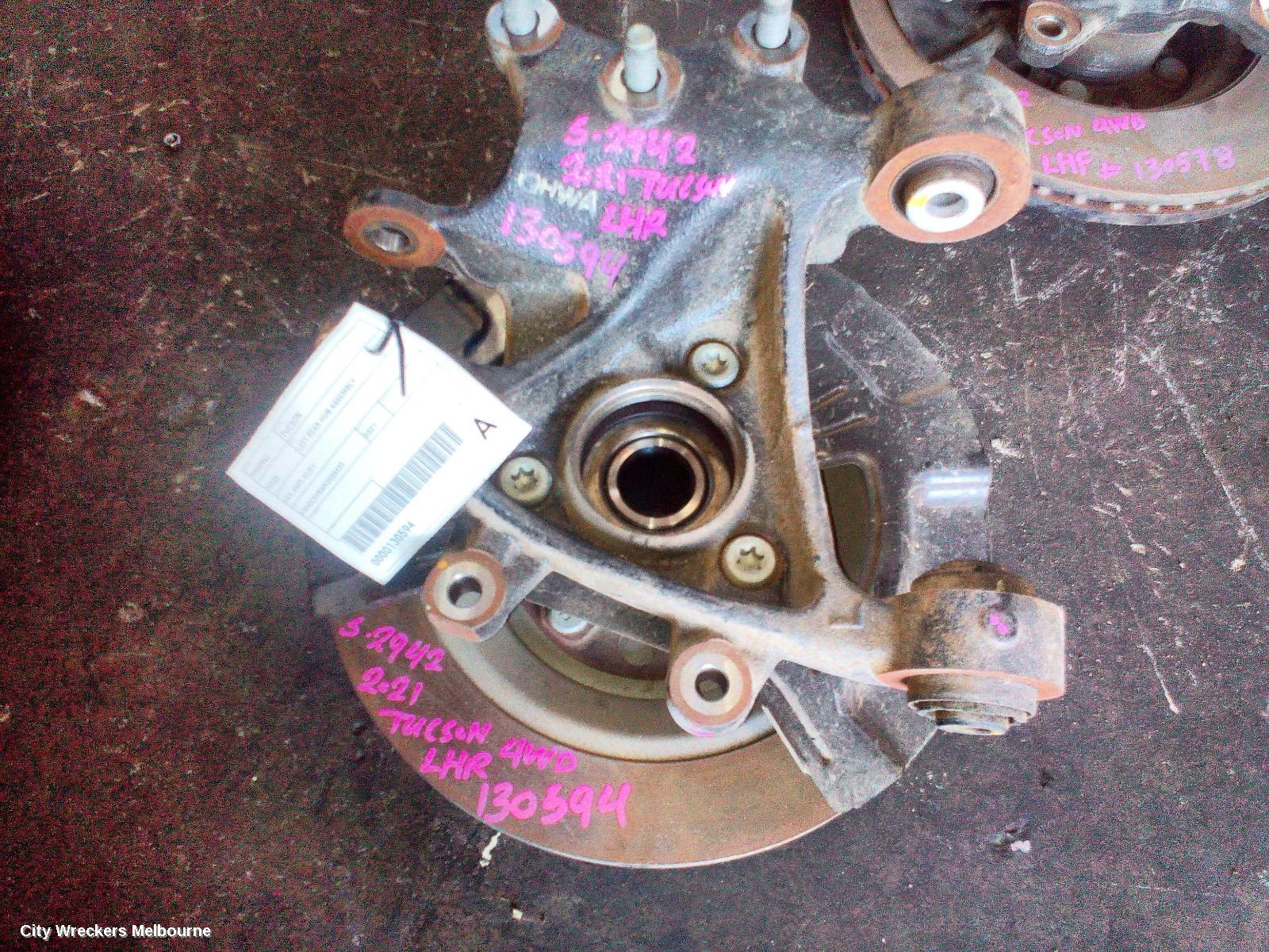 HYUNDAI TUCSON LEFT REAR HUB ASSEMBLY, NX4, AWD, 02/2021 ONWARDS