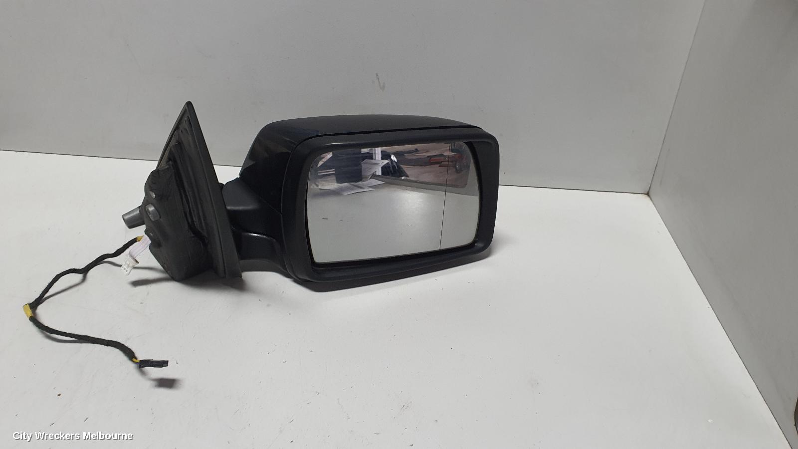 BMW X3 RIGHT DOOR MIRROR, MANUAL FOLD, W/ MEMORY, AUTO DIP, NON GLOSS BLACK LINE, LIGHT PACK, NON CAMERA, E83, 09/2009 - 11/2010