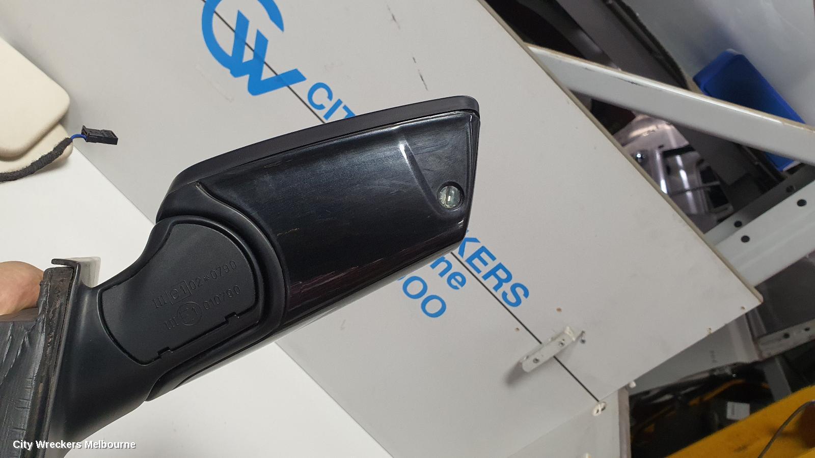BMW X3 RIGHT DOOR MIRROR, MANUAL FOLD, W/ MEMORY, AUTO DIP, NON GLOSS BLACK LINE, LIGHT PACK, NON CAMERA, E83, 09/2009 - 11/2010