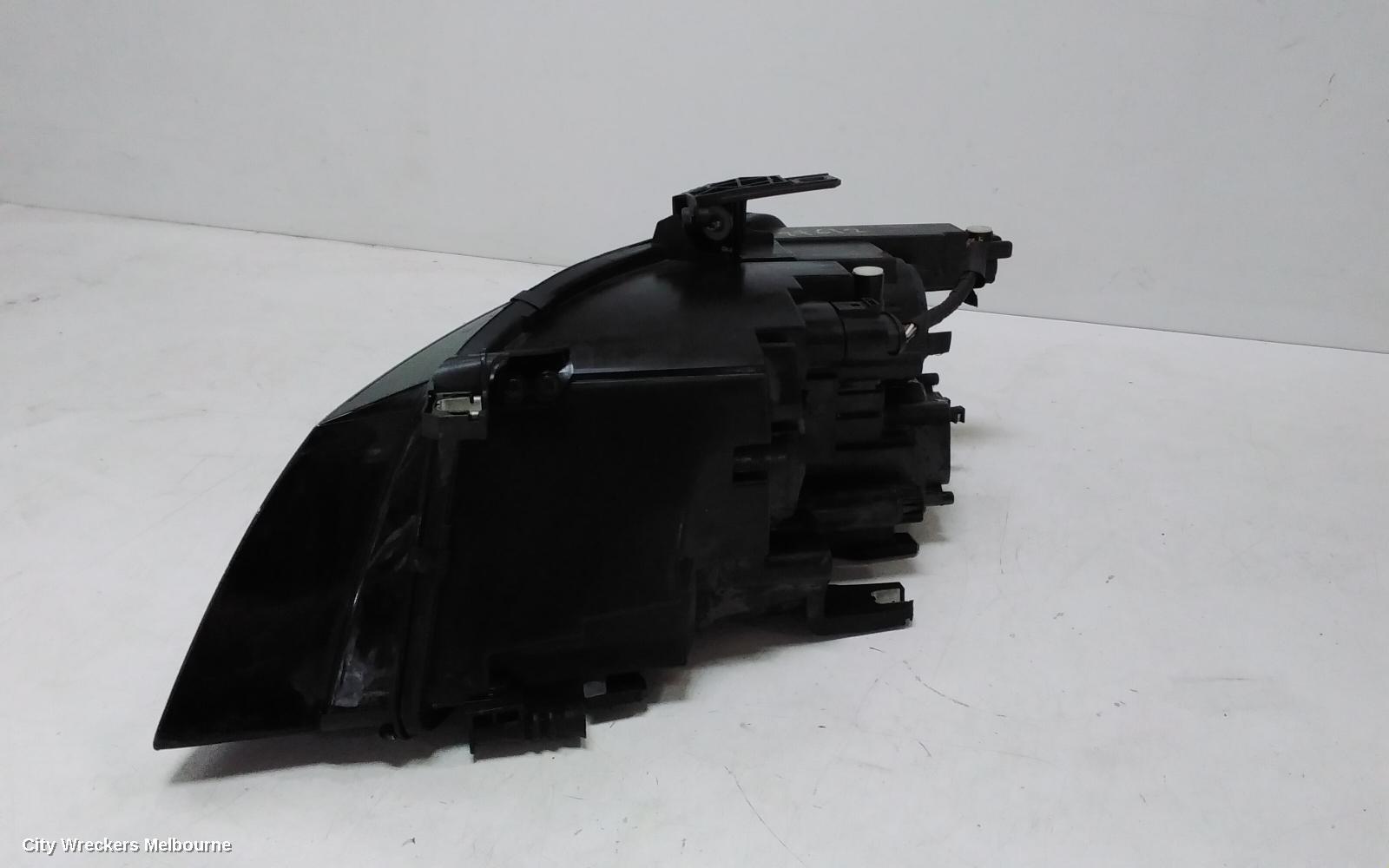 AUDI A4 RIGHT HEADLAMP, B8 8K, HALOGEN TYPE, 02/2008 - 06/2012