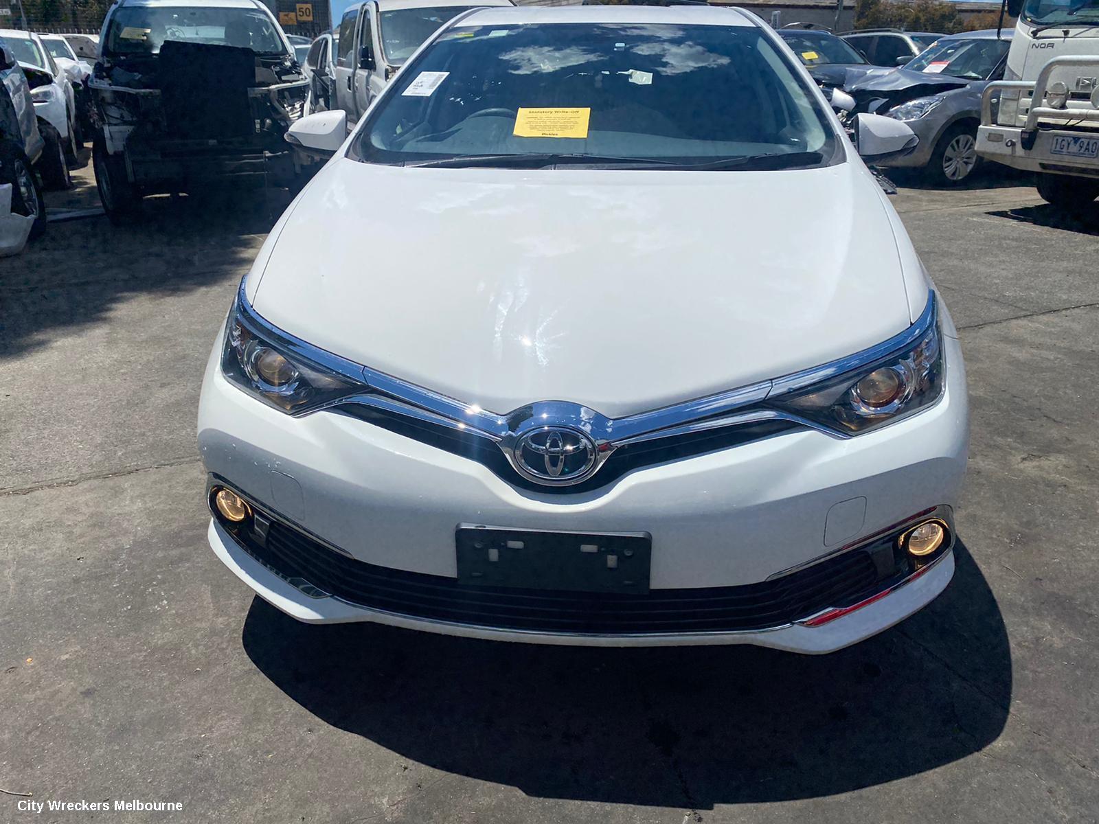 TOYOTA COROLLA DOOR HANDLE, ZRE182R 10/2012 - 06/2018