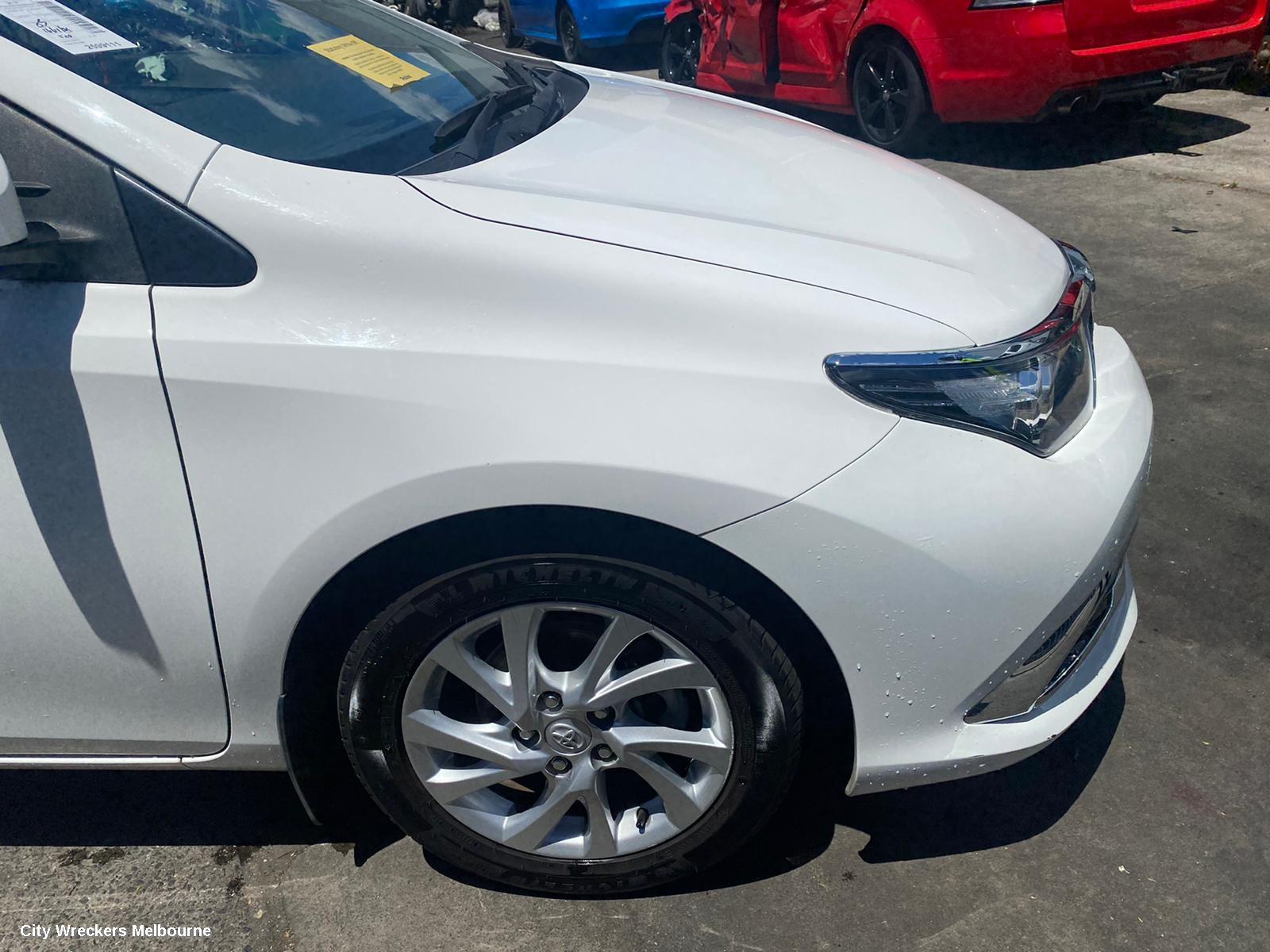 TOYOTA COROLLA DOOR HANDLE, ZRE182R 10/2012 - 06/2018