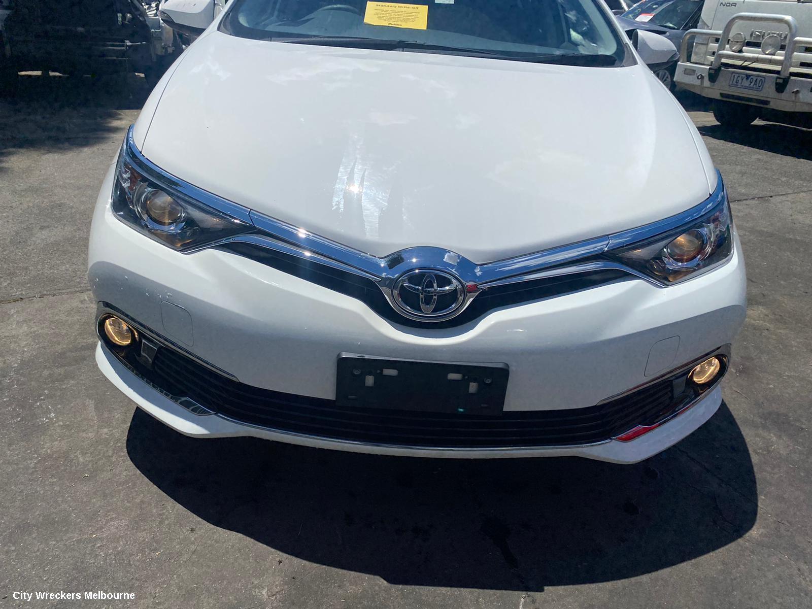 TOYOTA COROLLA DOOR HANDLE, ZRE182R 10/2012 - 06/2018