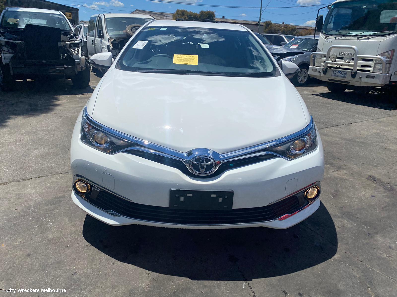 TOYOTA COROLLA DOOR HANDLE, ZRE182R 10/2012 - 06/2018