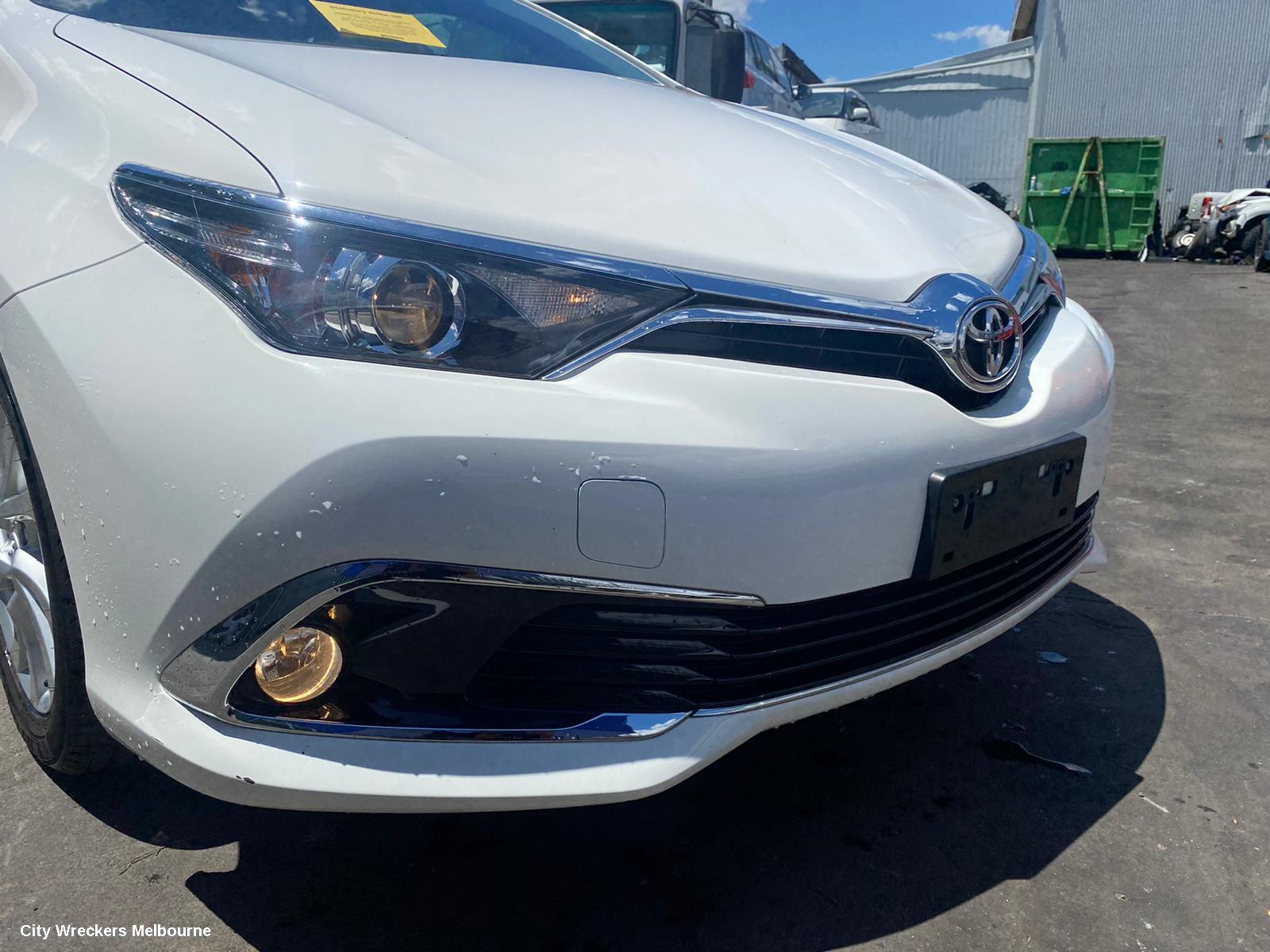TOYOTA COROLLA DOOR HANDLE, ZRE182R 10/2012 - 06/2018