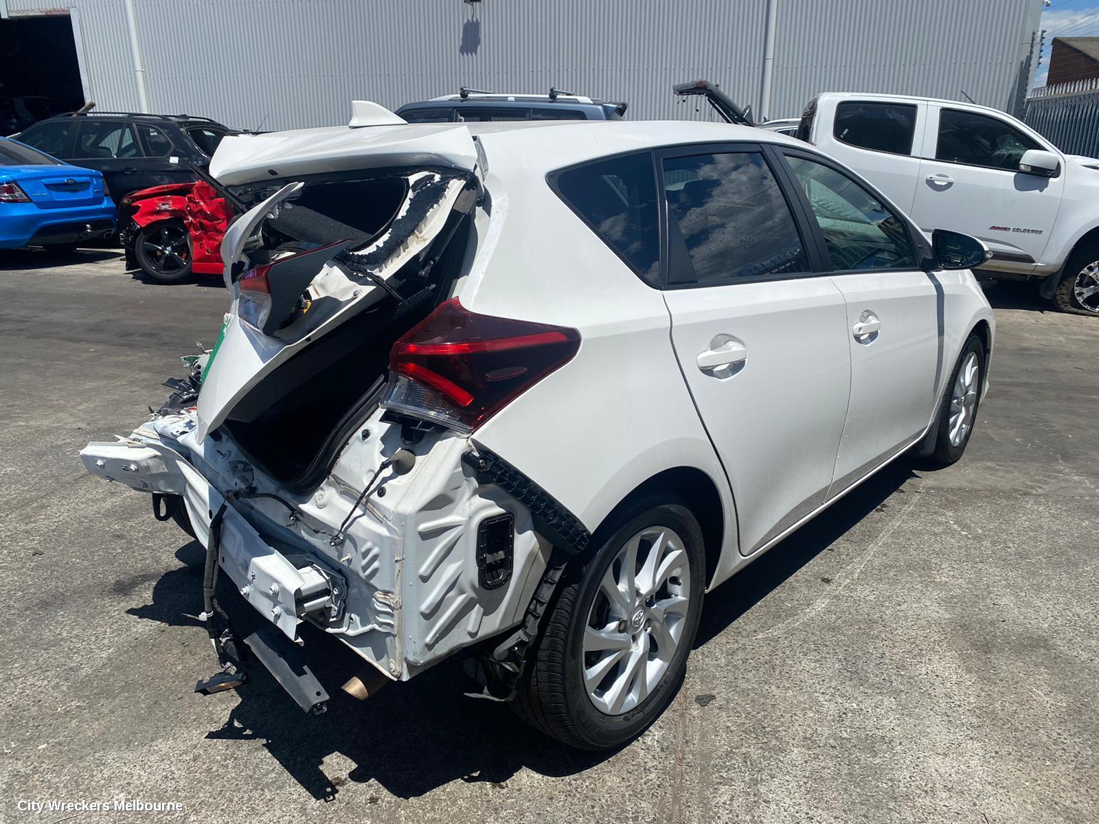 TOYOTA COROLLA DOOR HANDLE, ZRE182R 10/2012 - 06/2018