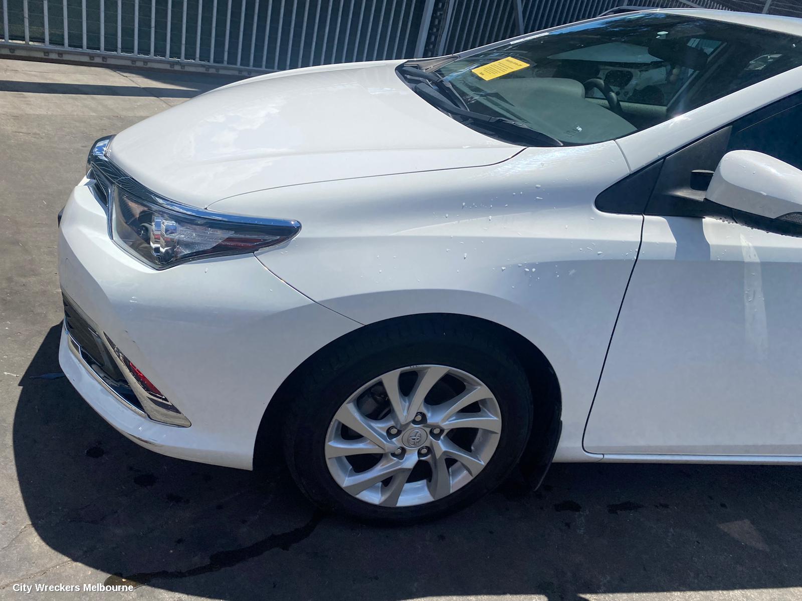 TOYOTA COROLLA DOOR HANDLE, ZRE182R 10/2012 - 06/2018