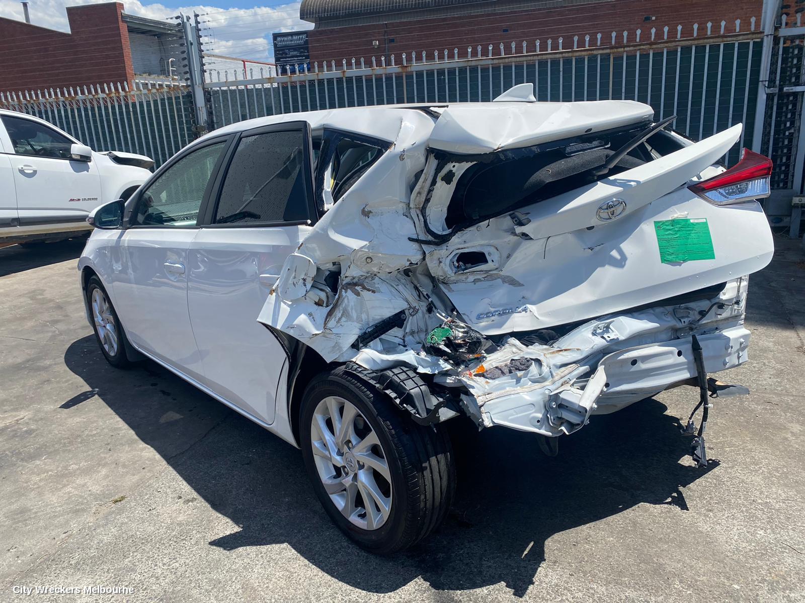 TOYOTA COROLLA DOOR HANDLE, ZRE182R 10/2012 - 06/2018