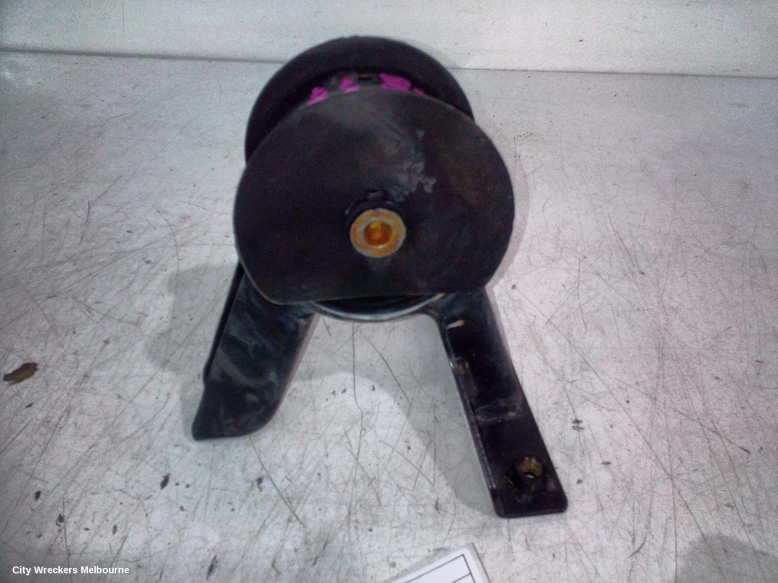 SUZUKI SWIFT MOUNT, FZ, 02/2011 - 03/2017