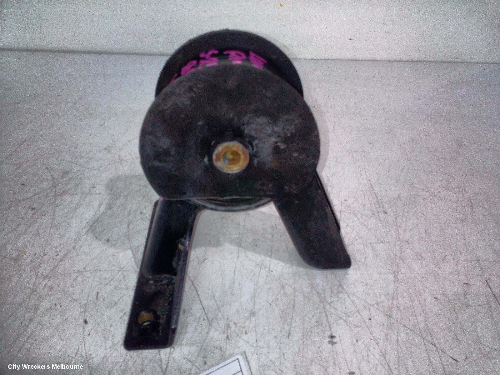 SUZUKI SWIFT MOUNT, FZ, 02/2011 - 03/2017