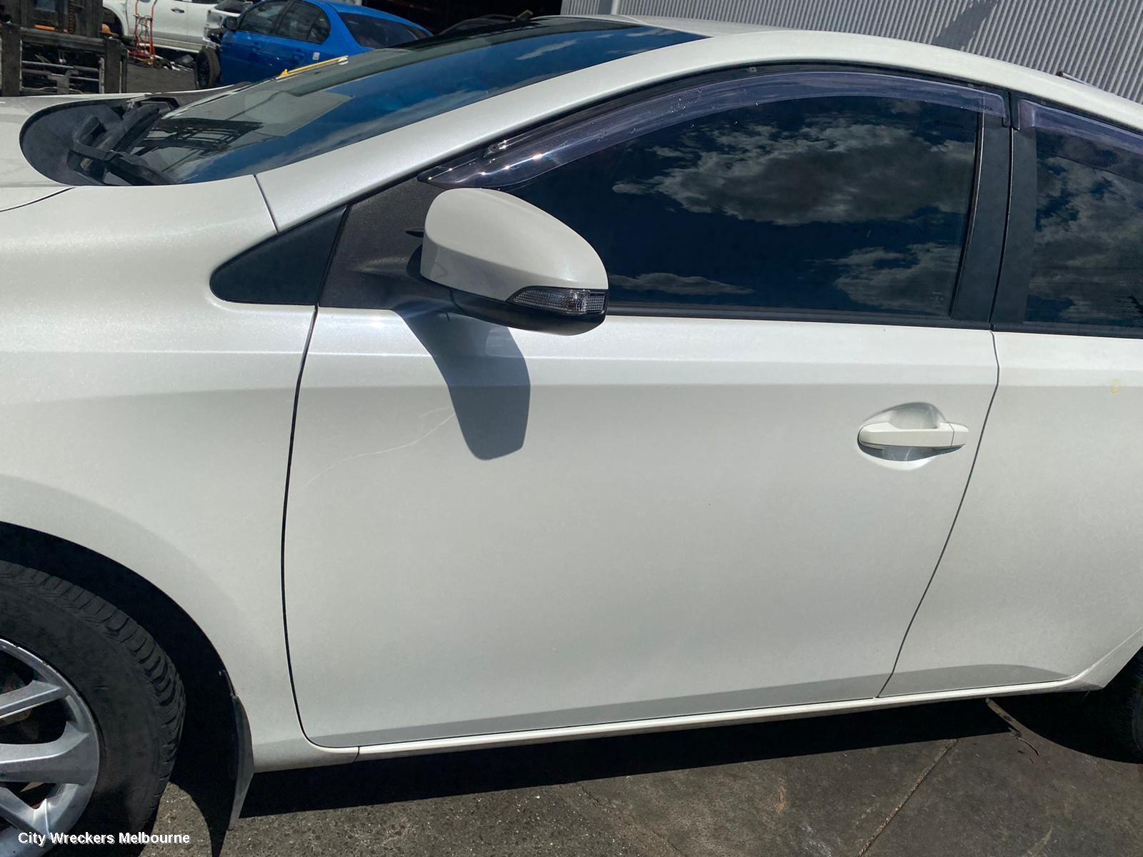 TOYOTA COROLLA REAR GARNISH, TAILGATE LAMP (LH SIDE), ZRE182R, HATCH, 10/2012 - 03/2015