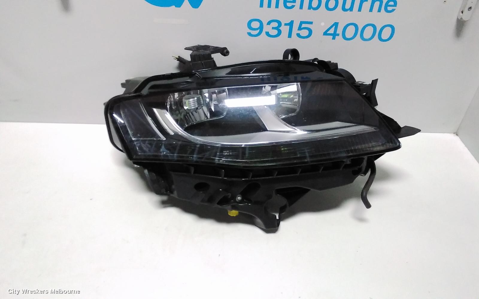 AUDI A4 RIGHT HEADLAMP, B8 8K, HALOGEN TYPE, 02/2008 - 06/2012