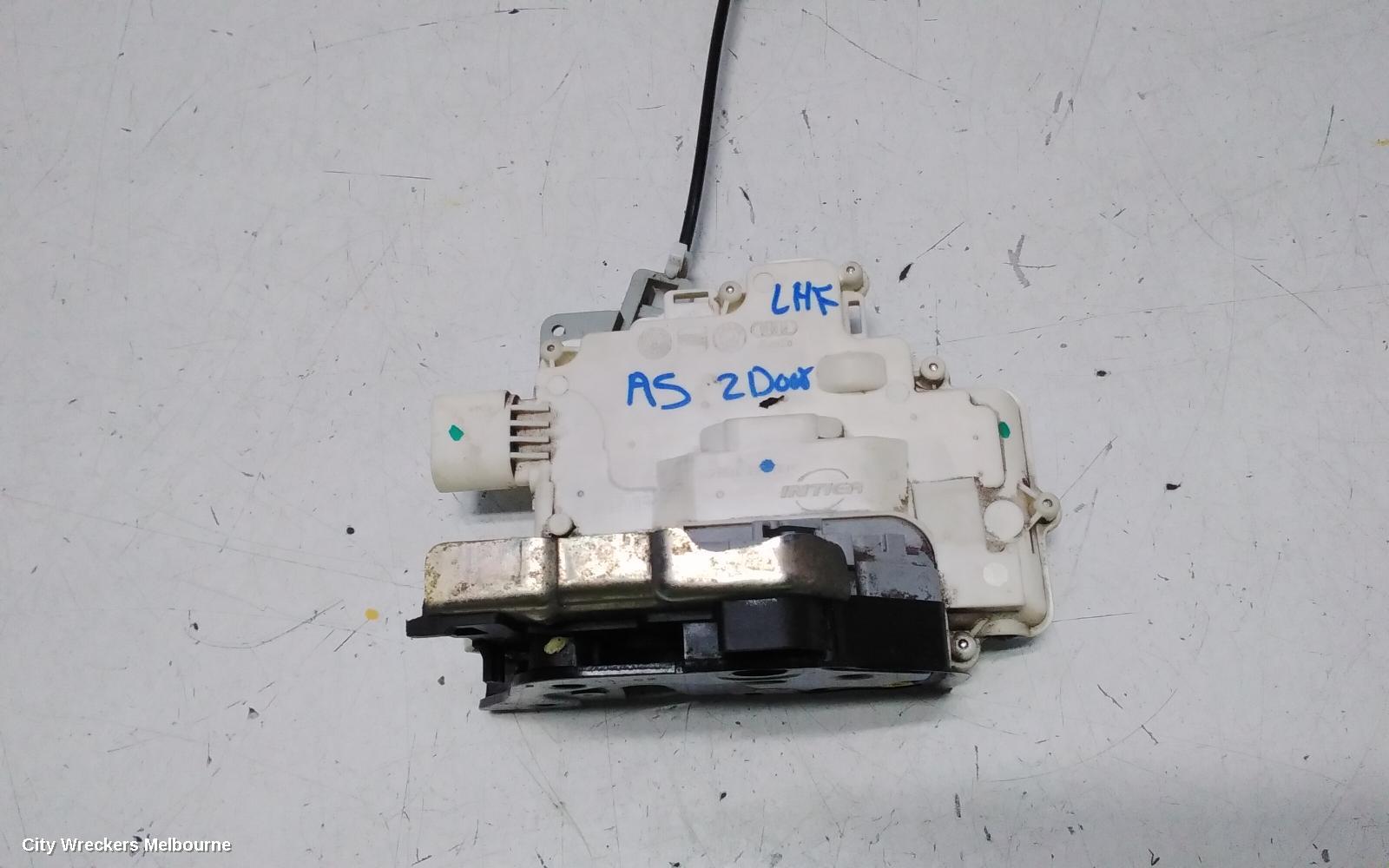 AUDI A5 DOOR/BOOT/GATE LOCK, LEFT FRONT DOOR LOCK, 8T, DUAL ROW (7 PIN), P/N 8J2837015A, 10/2007 - 11/2009