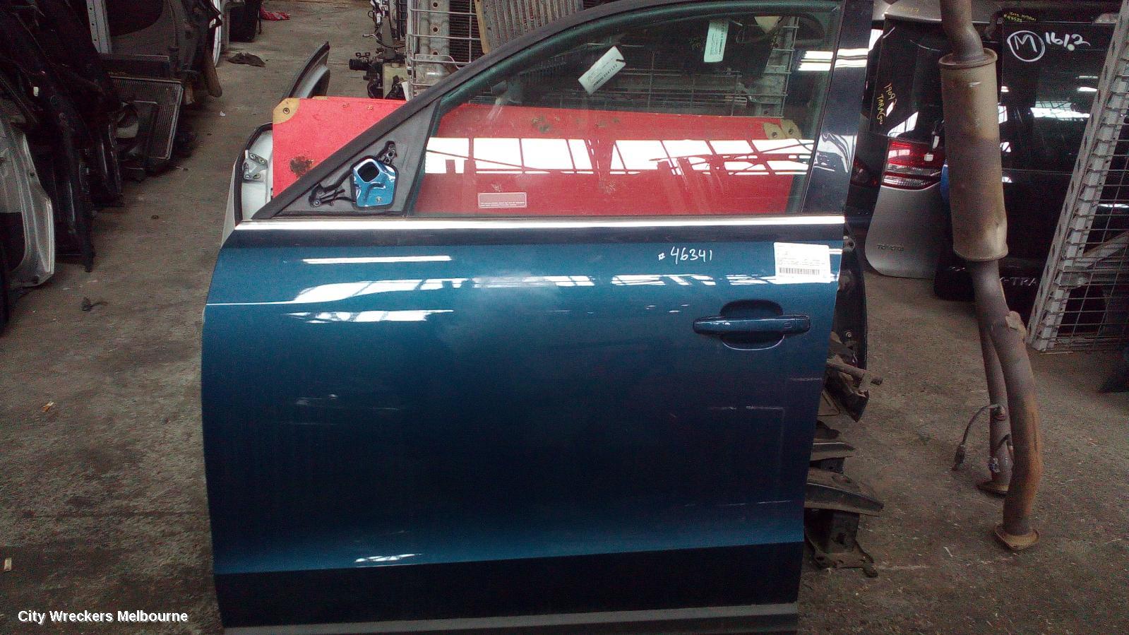 AUDI Q5 LEFT FRONT DOOR, 8R, 03/2009 - 08/2013