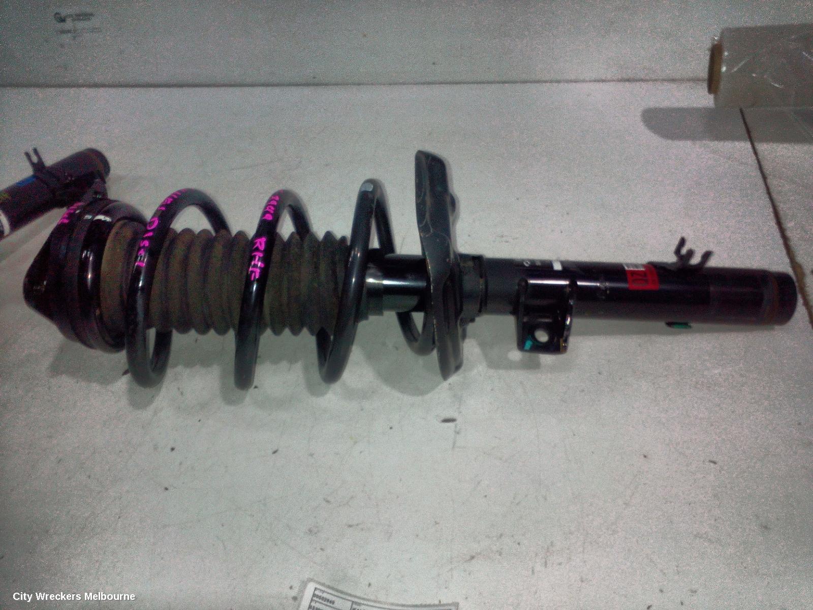 RENAULT KALEOS RIGHT FRONT STRUT, XZG, 05/2016 ONWARDS