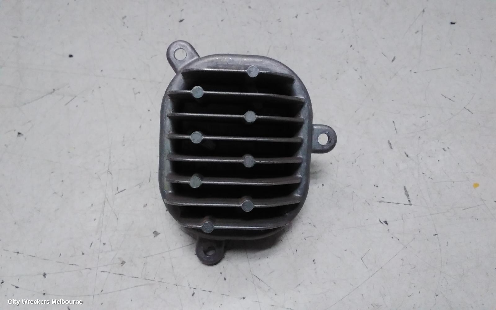 AUDI A4 RIGHT HEADLAMP, B9 8W, W/ LED, NON ADAPTATIVE TYPE, 10/2015 - 11/2020